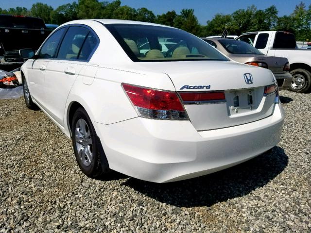 1HGCP2F43CA088766 - 2012 HONDA ACCORD LXP WHITE photo 3