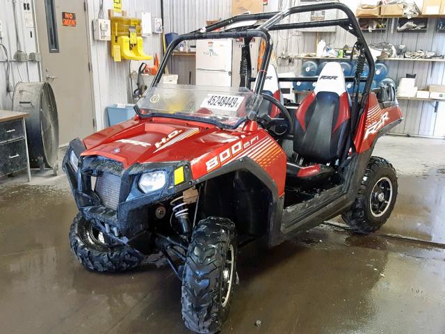 4XAVH76A1DB609476 - 2013 POLARIS RZR 800 RED photo 2