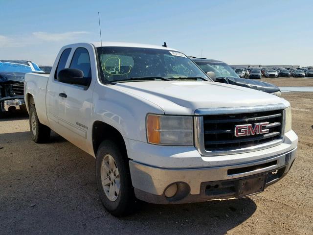 1GTEC29J09Z267815 - 2009 GMC SIERRA C15 WHITE photo 1