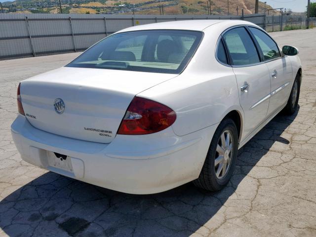 2G4WD532351317108 - 2005 BUICK LACROSSE C WHITE photo 4