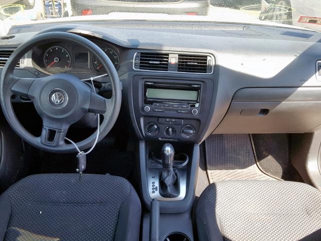 3VW2K7AJ5BM332063 - 2011 VOLKSWAGEN JETTA BASE WHITE photo 10