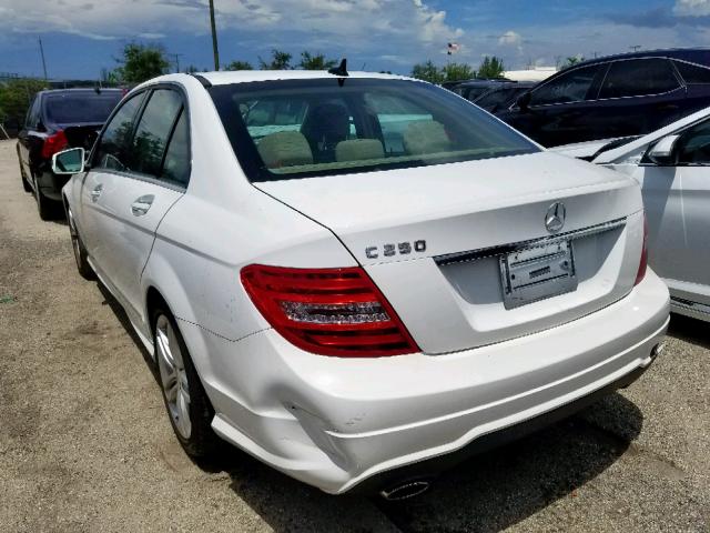 WDDGF4HB3DR268493 - 2013 MERCEDES-BENZ C 250 WHITE photo 3