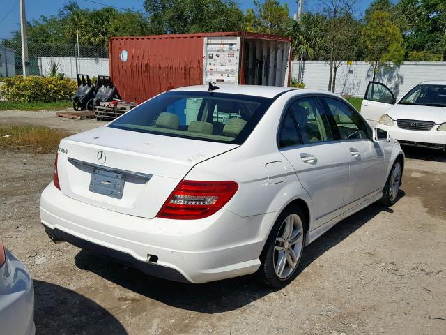 WDDGF4HB3DR268493 - 2013 MERCEDES-BENZ C 250 WHITE photo 4