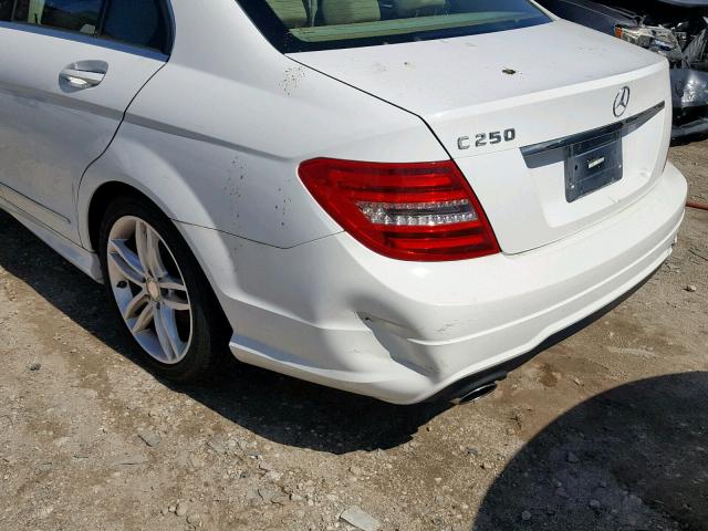 WDDGF4HB3DR268493 - 2013 MERCEDES-BENZ C 250 WHITE photo 9