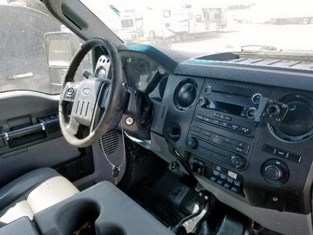 1FD0W5HT1CEC97132 - 2012 FORD F550 SUPER WHITE photo 9