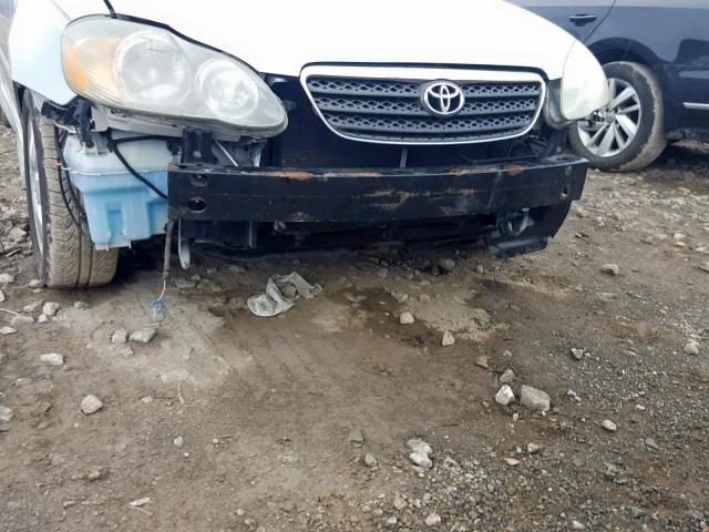 2T1BR32E15C372176 - 2005 TOYOTA COROLLA CE SILVER photo 9