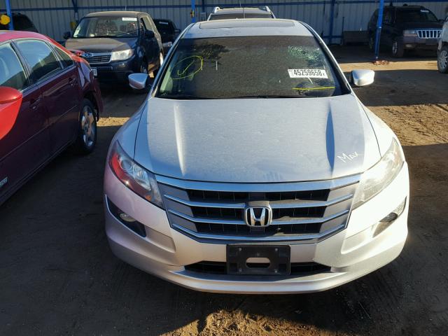 5J6TF2H53CL009313 - 2012 HONDA CROSSTOUR SILVER photo 9