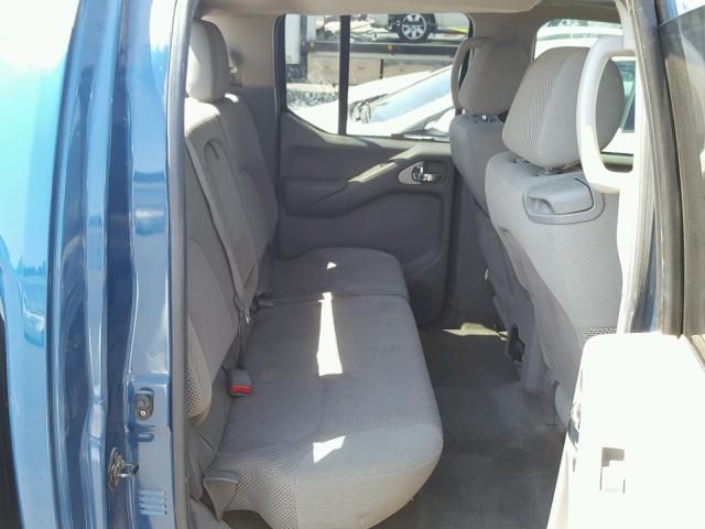 1N6AD07U05C435346 - 2005 NISSAN FRONTIER C BLUE photo 6