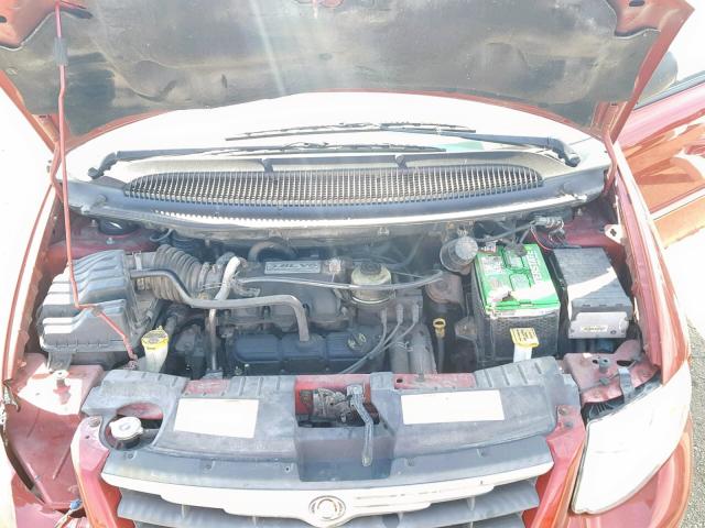 2A4GP54L86R874004 - 2006 CHRYSLER TOWN & COU RED photo 7