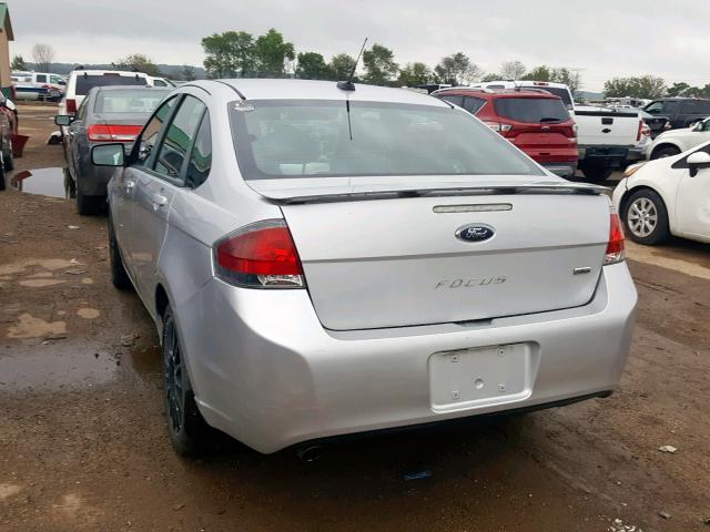 1FAHP3GN8AW130856 - 2010 FORD FOCUS SES SILVER photo 3