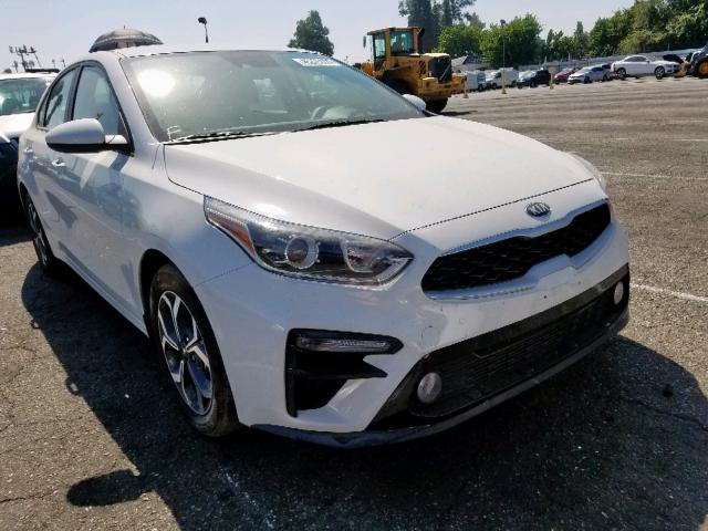 3KPF24AD6KE046780 - 2019 KIA FORTE FE WHITE photo 1