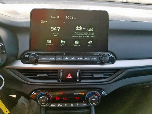 3KPF24AD6KE046780 - 2019 KIA FORTE FE WHITE photo 9