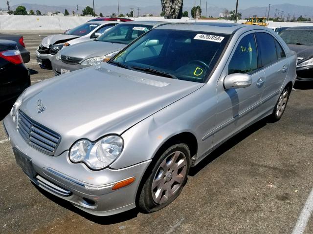 WDBRF61JX5F581011 - 2005 MERCEDES-BENZ C 240 SILVER photo 2