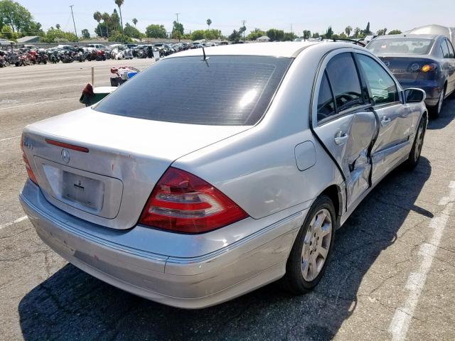 WDBRF61JX5F581011 - 2005 MERCEDES-BENZ C 240 SILVER photo 4