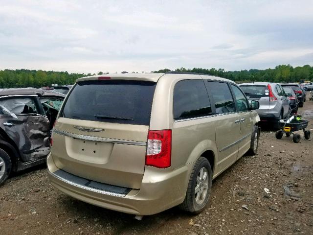 2A4RR5DG1BR605486 - 2011 CHRYSLER TOWN & COU TAN photo 4