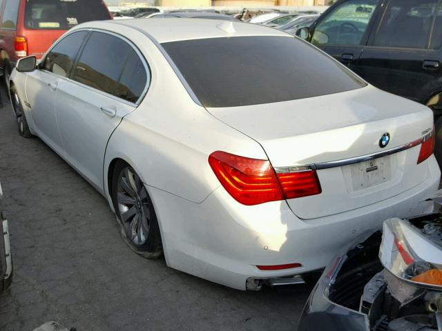 WBAKB83529CY61780 - 2009 BMW 750 LI WHITE photo 3