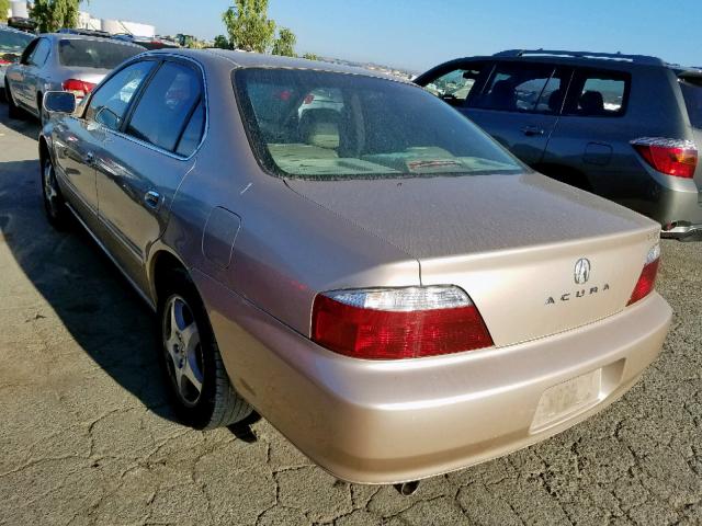 19UUA56643A017519 - 2003 ACURA 3.2TL GOLD photo 3