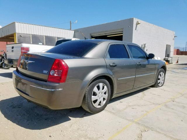 2C3LA53G08H172380 - 2008 CHRYSLER 300 TOURIN BROWN photo 4