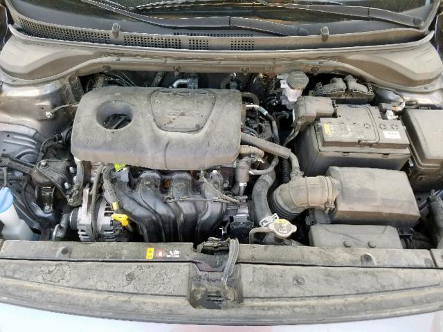 3KPC24A36JE022682 - 2018 HYUNDAI ACCENT SE GRAY photo 7