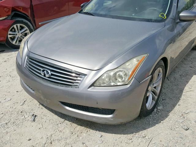 JNKCV64E49M601259 - 2009 INFINITI G37 BASE GRAY photo 9