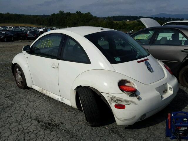 3VWCC21C9XM460111 - 1999 VOLKSWAGEN NEW BEETLE WHITE photo 3