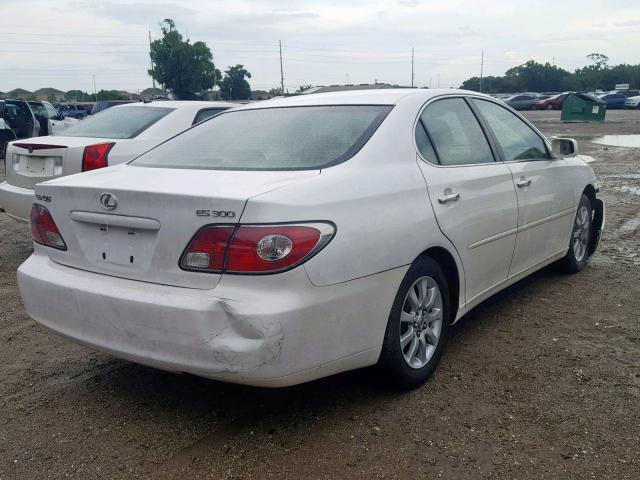 JTHBF30G820045503 - 2002 LEXUS ES 300 WHITE photo 4