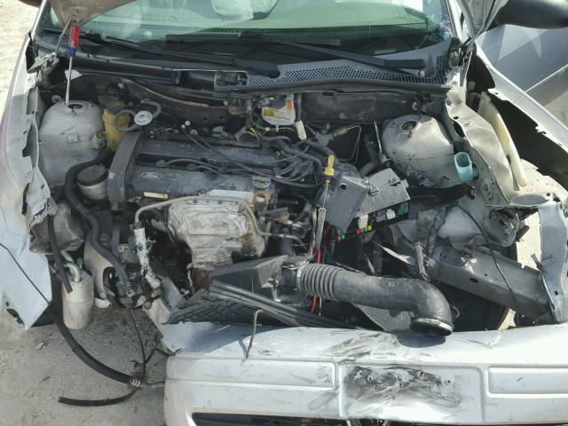 1FAFP34333W325261 - 2003 FORD FOCUS SE C SILVER photo 7