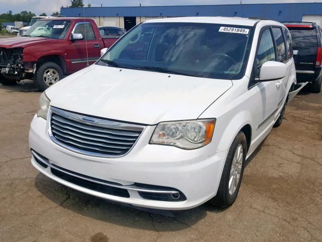 2C4RC1BGXER204560 - 2014 CHRYSLER TOWN & COU WHITE photo 2