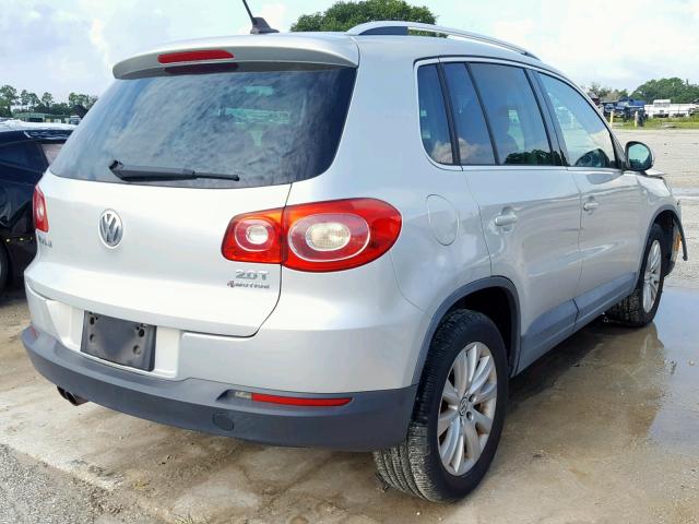 WVGBV75NX9W524236 - 2009 VOLKSWAGEN TIGUAN SE SILVER photo 4