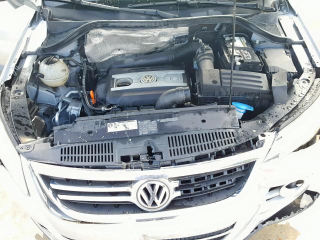 WVGBV75NX9W524236 - 2009 VOLKSWAGEN TIGUAN SE SILVER photo 7