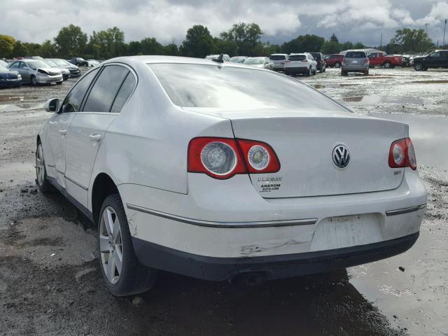 WVWJK93C99P042891 - 2009 VOLKSWAGEN PASSAT TUR WHITE photo 3