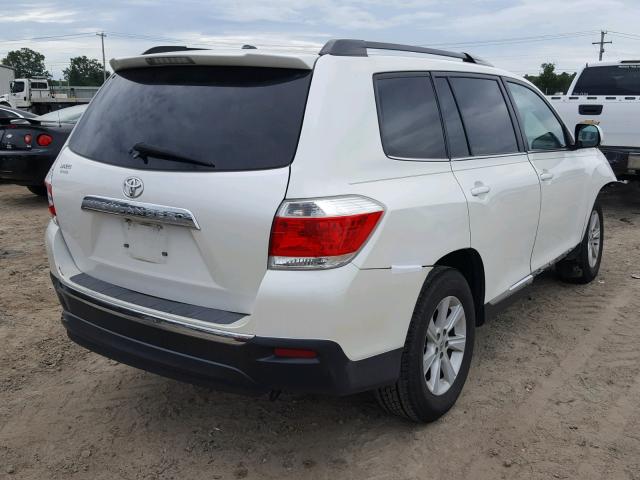 5TDZK3EH8CS054343 - 2012 TOYOTA HIGHLANDER WHITE photo 4