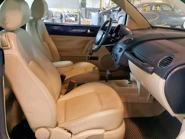 3VWRF31Y26M330737 - 2006 VOLKSWAGEN NEW BEETLE Blau Foto 5