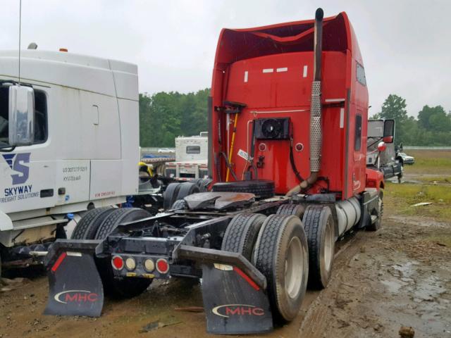 1XKADB9XX7J207914 - 2007 KENWORTH CONSTRUCTI RED photo 4