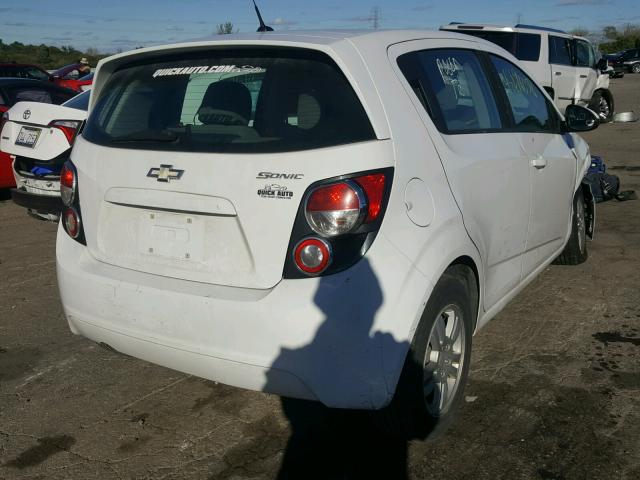 1G1JA6SH1C4162443 - 2012 CHEVROLET SONIC LS WHITE photo 4