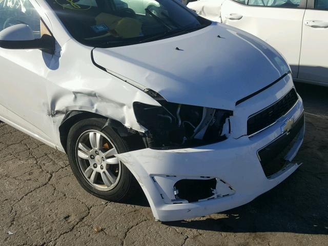 1G1JA6SH1C4162443 - 2012 CHEVROLET SONIC LS WHITE photo 9
