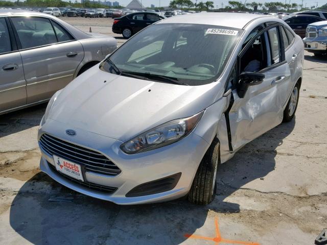 3FADP4BJ7KM159629 - 2019 FORD FIESTA SE SILVER photo 2