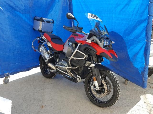 WB10A1200HZ898412 - 2017 BMW R1200 GS A RED photo 1