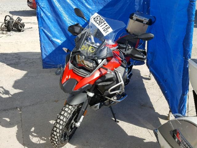 WB10A1200HZ898412 - 2017 BMW R1200 GS A RED photo 2