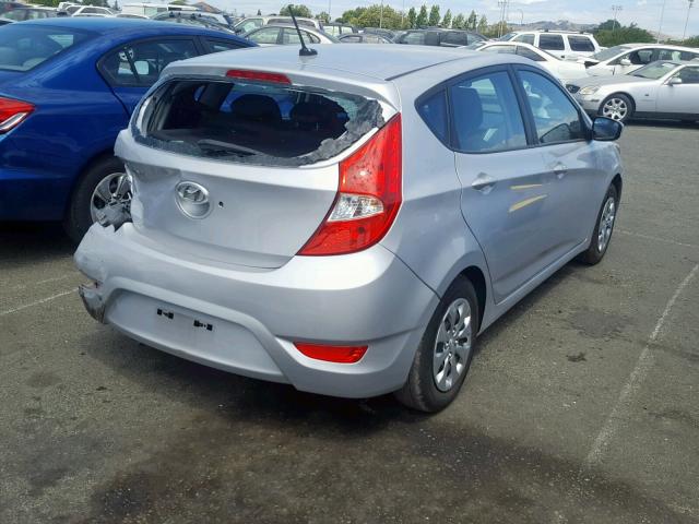 KMHCT5AE2GU281096 - 2016 HYUNDAI ACCENT SE SILVER photo 4