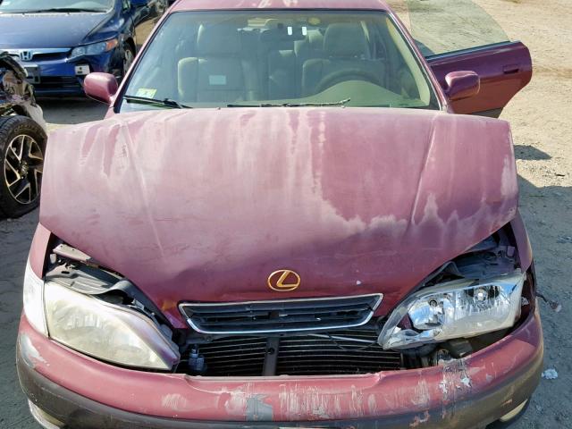 JT8BF22G3V0041189 - 1997 LEXUS ES 300 RED photo 7