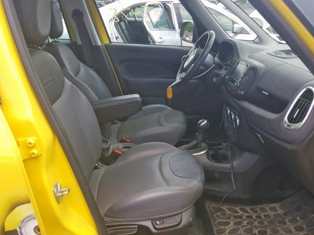 ZFBCFADH8GZ038330 - 2016 FIAT 500L TREKK YELLOW photo 5