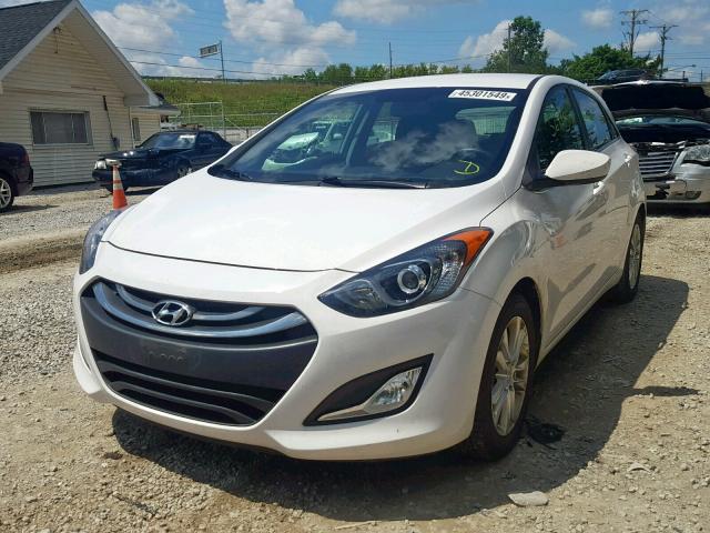 KMHD35LE2DU055475 - 2013 HYUNDAI ELANTRA GT WHITE photo 2