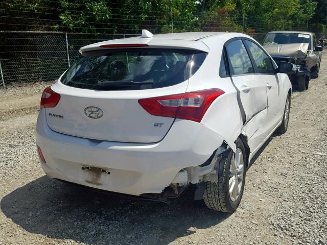 KMHD35LE2DU055475 - 2013 HYUNDAI ELANTRA GT WHITE photo 4