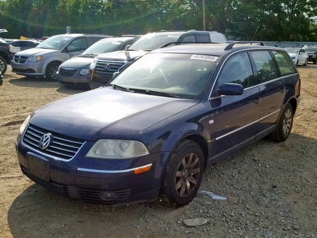 WVWVD63B12E377906 - 2002 VOLKSWAGEN PASSAT GLS BLUE photo 2