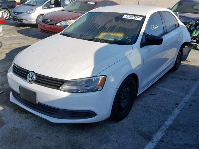 3VW2K7AJ9CM370560 - 2012 VOLKSWAGEN JETTA BASE WHITE photo 2