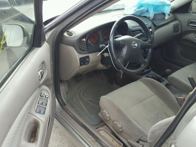 3N1AB51D12L701300 - 2002 NISSAN SENTRA SE- SILVER photo 9