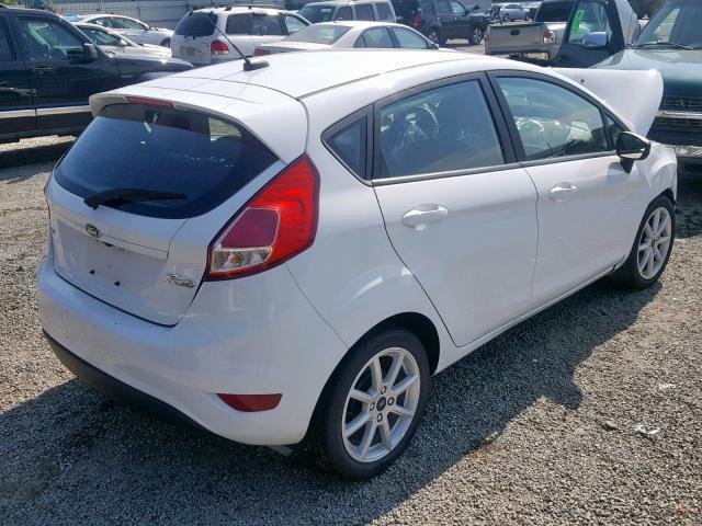 3FADP4EJ8KM133486 - 2019 FORD FIESTA SE WHITE photo 4