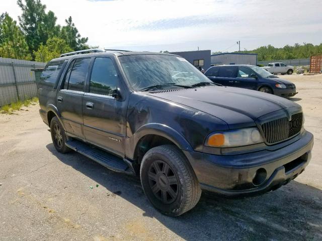 5LMFU28R22LJ18624 - 2002 LINCOLN NAVIGATOR BLACK photo 1
