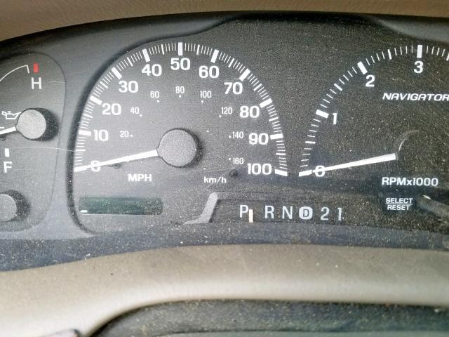 5LMFU28R22LJ18624 - 2002 LINCOLN NAVIGATOR BLACK photo 8